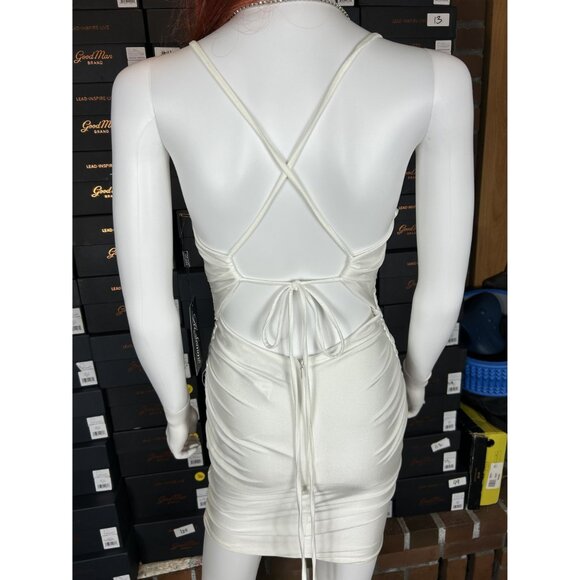 La Femme White Body hugging Party Dress, Size 4, NWT - Picture 5 of 8